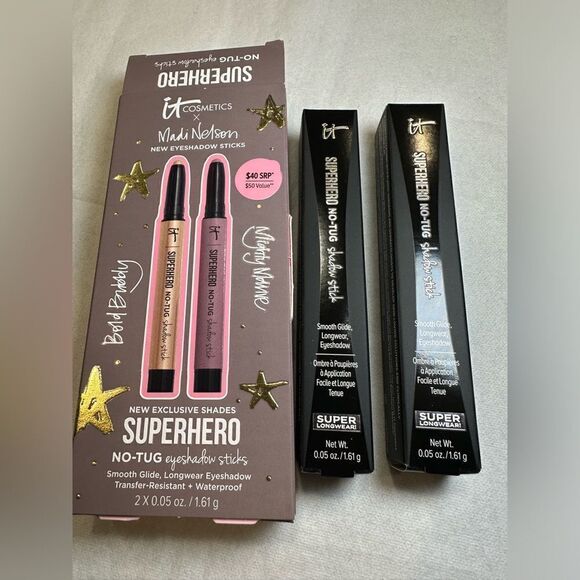 IT COSMETICS x Madi Nelson 2 pc. Superhero No-Tug Eyeshadow Sticks Set - Picture 2 of 3